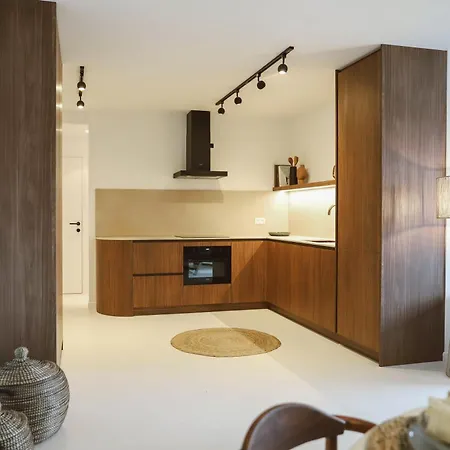 Luxe In Apartment *
